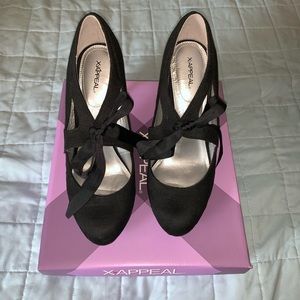 X-appeal black heels 7.5